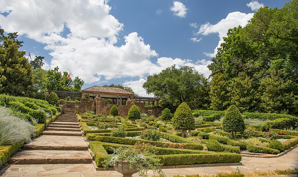 Fort Worth Botanical Gardens opened in 1933